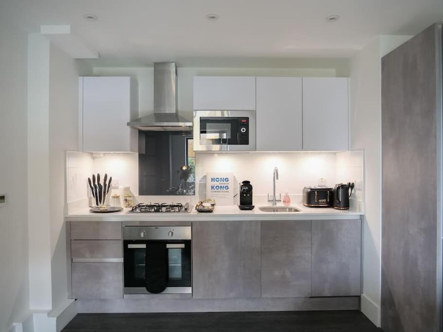 Modern One Bedroom Flat In The Heart Of Appartamento *