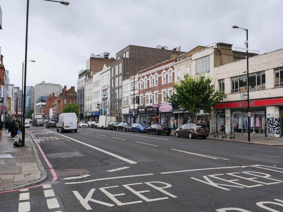Modern One Bedroom Flat In The Heart Of * Londra