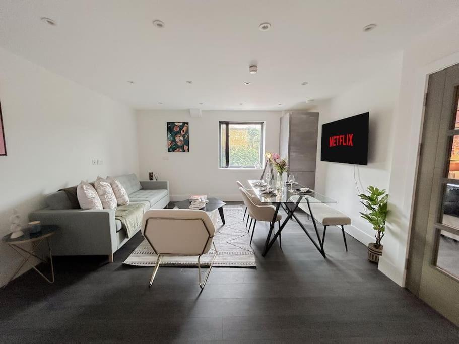 Modern One Bedroom Flat In The Heart Of * Londra